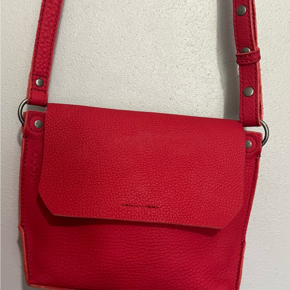Ecco Vibrant Red Crossbody Bag